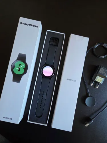 Samsung Galaxy Watch 4 Preto - Impecável na Caixa Completo
