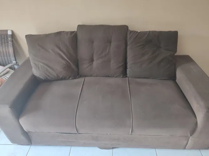 Vendo um conjunto de sofá 2 lugares com ótimo preço