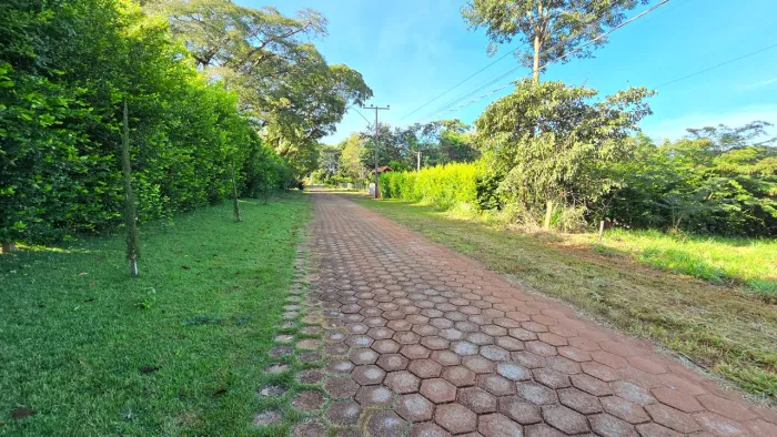 Chácara de lazer 2.000m² | 4km de Santo Antônio de Goiás