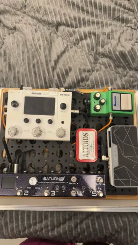 Vendo Pedalboard completo ou equipamentos separados.