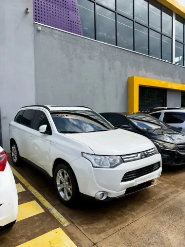 Mitsubishi Outlander 2.0 16V 160cv Aut. 2015