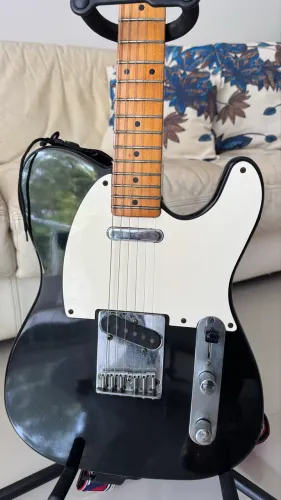 Squier by Fender Telecaster MIK (Made in Korea) Vintage - Preta e Branca