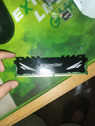Memória 8GB DD4 3200MHZ para Xeon