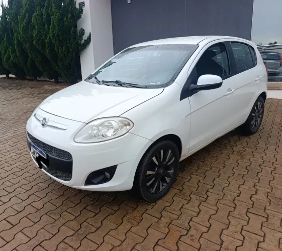 Fiat Palio Attractive 1.0 EVO Fire Flex 8V 5P 2013