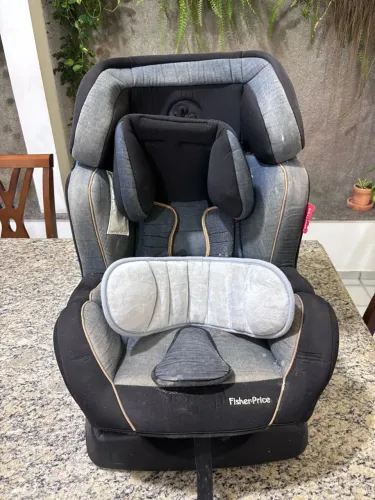 Cadeirinha infantil para carro