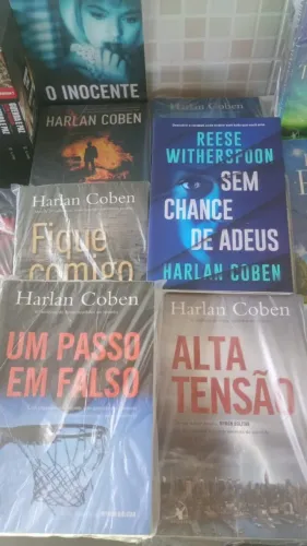 VÁRIOS LIVROS DO AUTOR HARLAN COBEN SEMINOVOS R$ 25,00 A UNIDADE