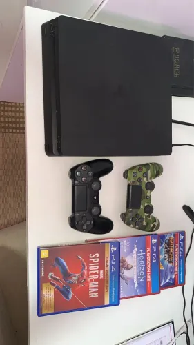 Ps4 slim 1t 2 controle 