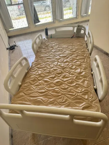 Cama hospitalar