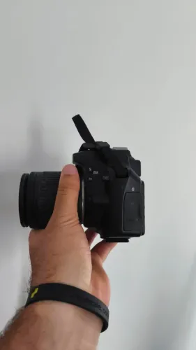 Nikon Kit D3400 + Lente 18-55mm Vr Dslr Cor Preto (Usado)