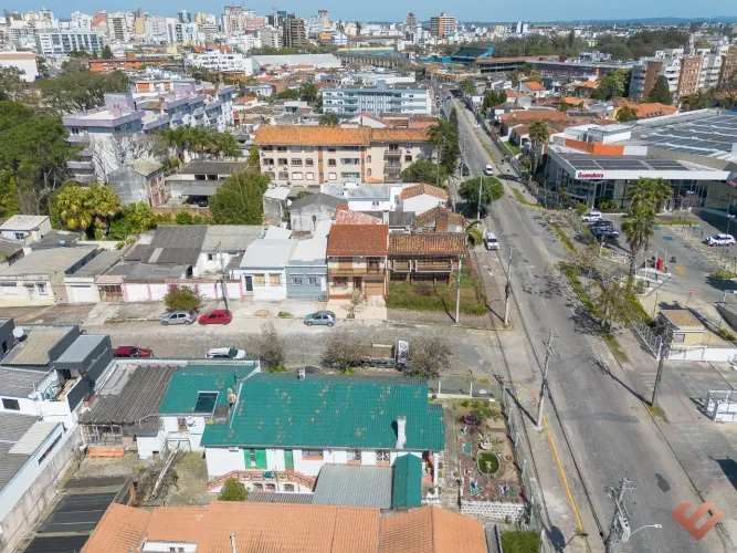 Casa Térrea na Avenida Domingos de Almeida