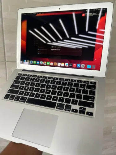Mackbok AIR i5 core