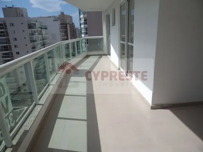 Apartamento com 3 Quartos para aluguel, 100m²