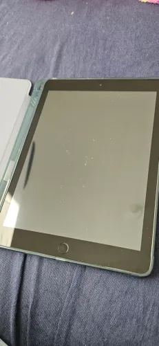 iPad 6ª Geração 128GB Wi-Fi + Capa | Excelente estado