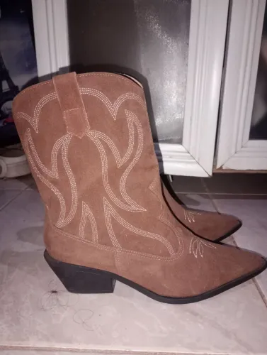 Botas