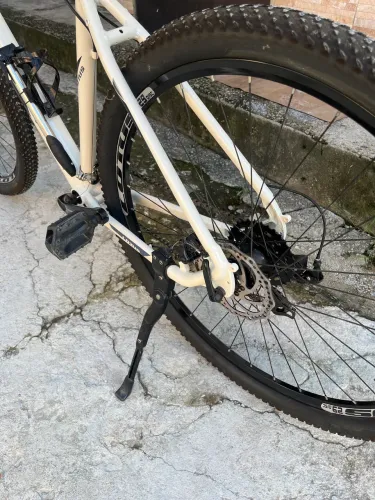 BICICLETA LÓTUS NOVA.