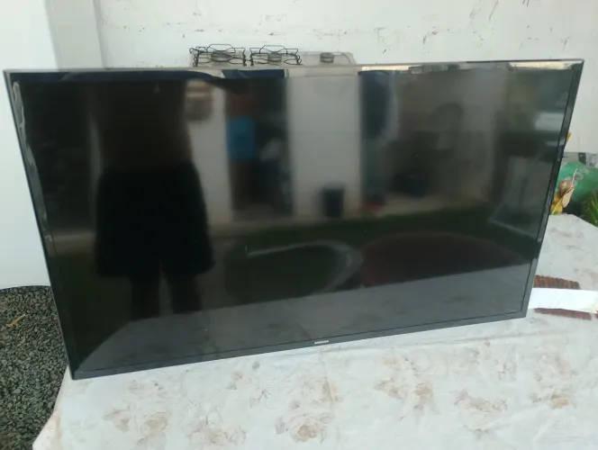 SmartTv 43" Samsung com defeito.