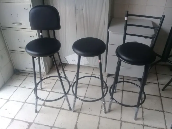 Banco alto para balcão ou cozinha americana