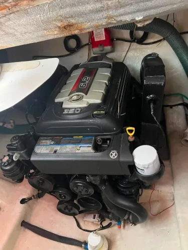 Mercruiser 350 6.2 300HP com Rabeta Bravo III