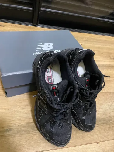 New balance 1906R
