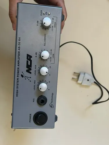 Amplificador NCA AB-50 R4 - 50W RMS - Perfeito para Som Ambiente