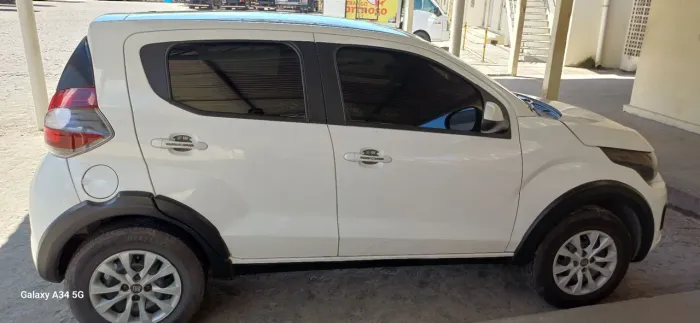 Fiat Mobi Like 1.0 Fire Flex 5P. 2022
