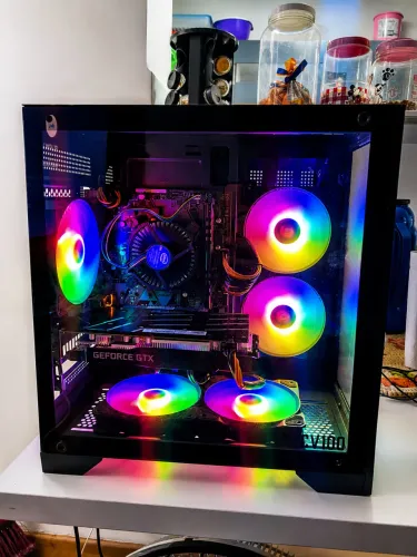 PC Gamer i5 9400F GTX 1660 Super 16GB RAM