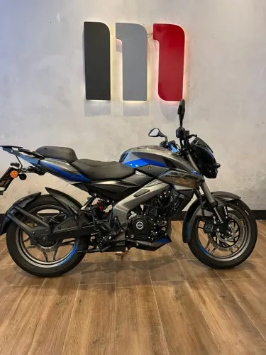 DOMINAR 200 ABS 2025