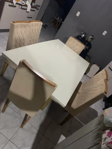 Mesa de 6 cadeiras