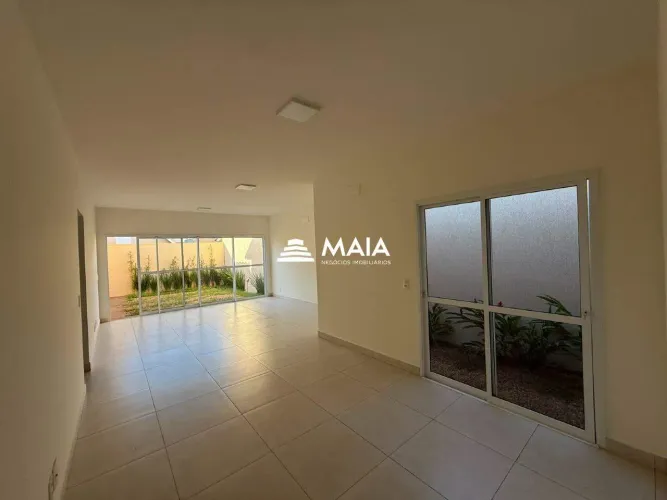 Casa à venda no Condomínio Residencial Ayat I