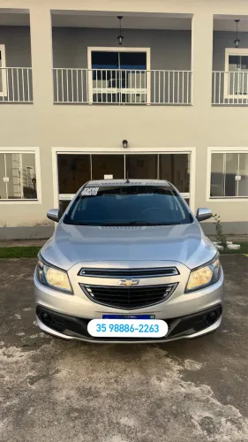 Chevrolet Onix Hatch LT 1.4 8V Flex Power Mec. 4P 2015