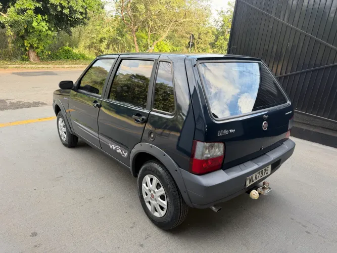 Fiat Uno Mille Celeb. WAY Econ. 1.0 F.flex 4P 2010