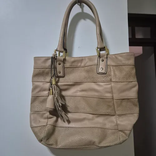 Bolsa em couro legítimo 