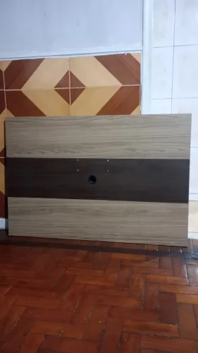 Painel de parede com suporte para TV