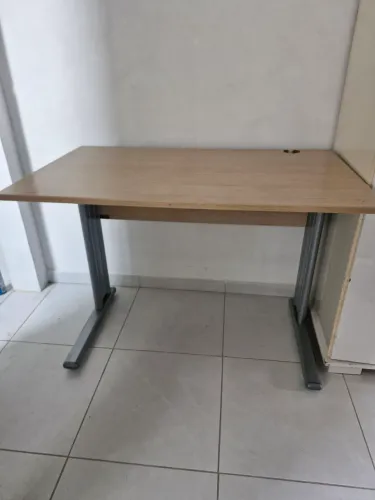Mesa de estudos/escrivaninha seminova