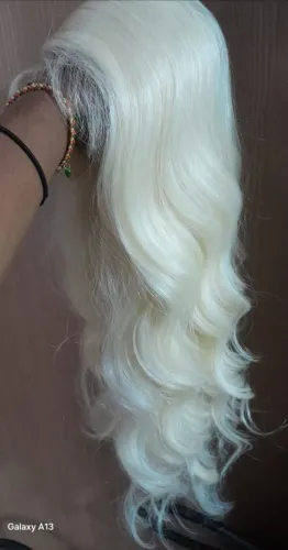 Linda peruca lace front fibra premio blond 613
