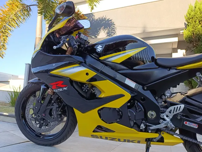 Srad 1000 k7 moto de coleção 18.000 kms