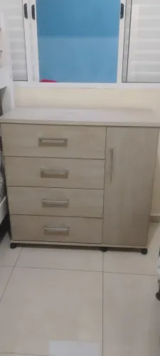 Vendo cômoda nova