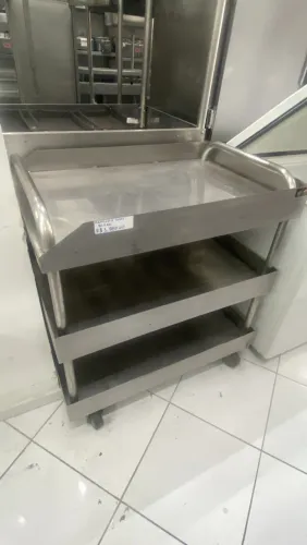 Carrinho de inox