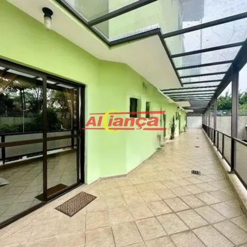 LINDA CASA CONDOMINIO FECHADO, 3 DORMITÓRIOS, 4 VAGAS COBERTAS CENTRO DE GUARULHOS !!