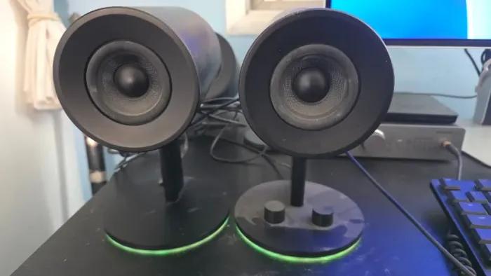 Razer Nommo Chroma - Usado