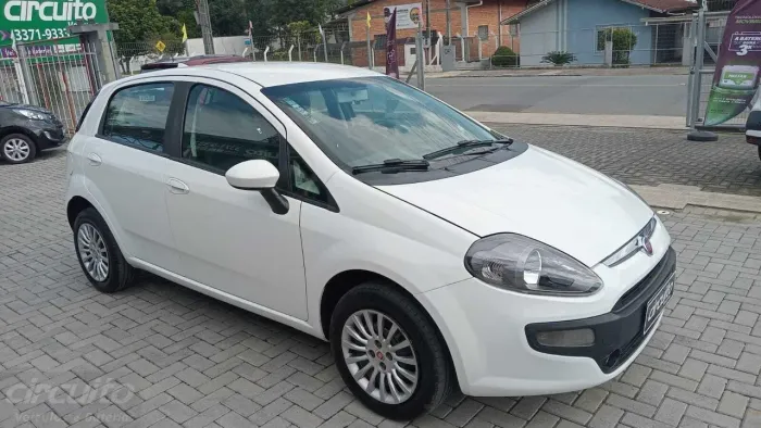 Fiat Punto Attractive 1.4 Fire Flex 8V 5P 2014