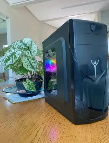 Gabinete Gamer wisecase semi novo (ótimo custo benefício)