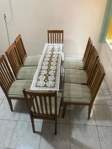Mesa de oito lugares 