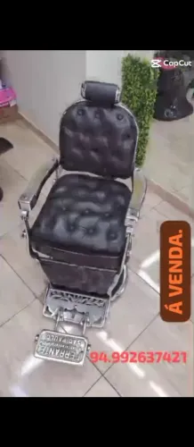 Cadeiras barbeiro retro ferrante 1879