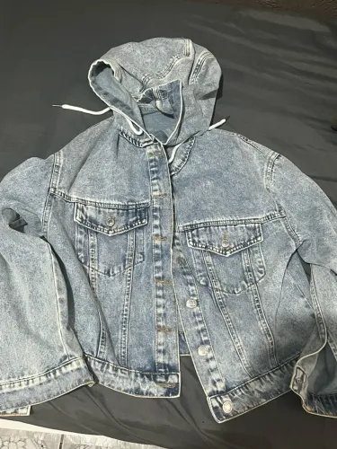 Jaqueta jeans feminina tamanho P nunca usada