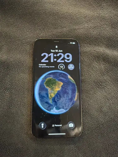 iPhone 12 - 64GB