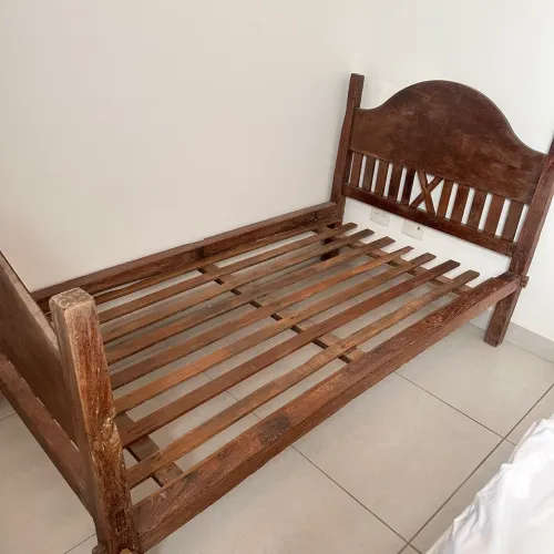 Cama Viuva Madeira de Lei 1.88x0.88