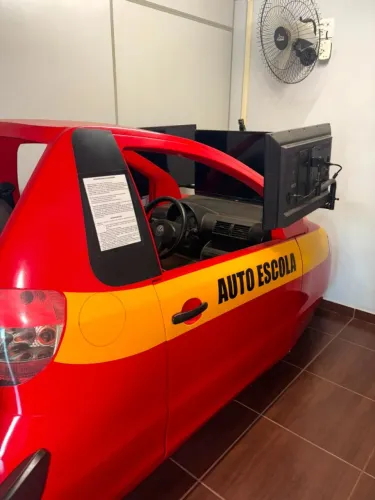 Simulador de direção de autoescola completo