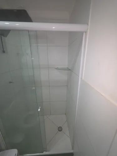 Box de banheiro 106 de largura por 180 de altura 