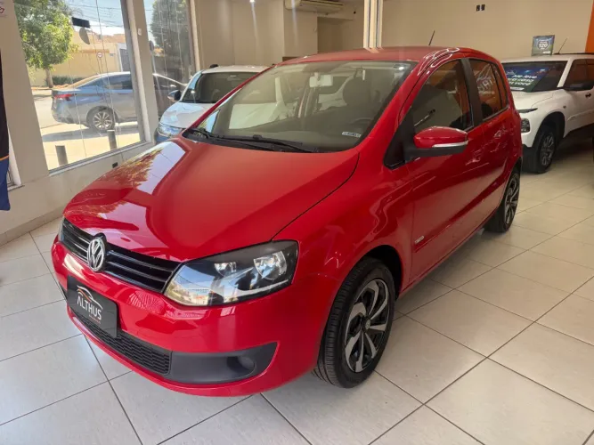 Volkswagen Fox 1.6 MI I Motion Total Flex 8V 5P 2013